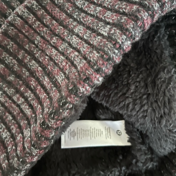 Lululemon fleece lined womens winter beanie hat - Picture 9 of 9